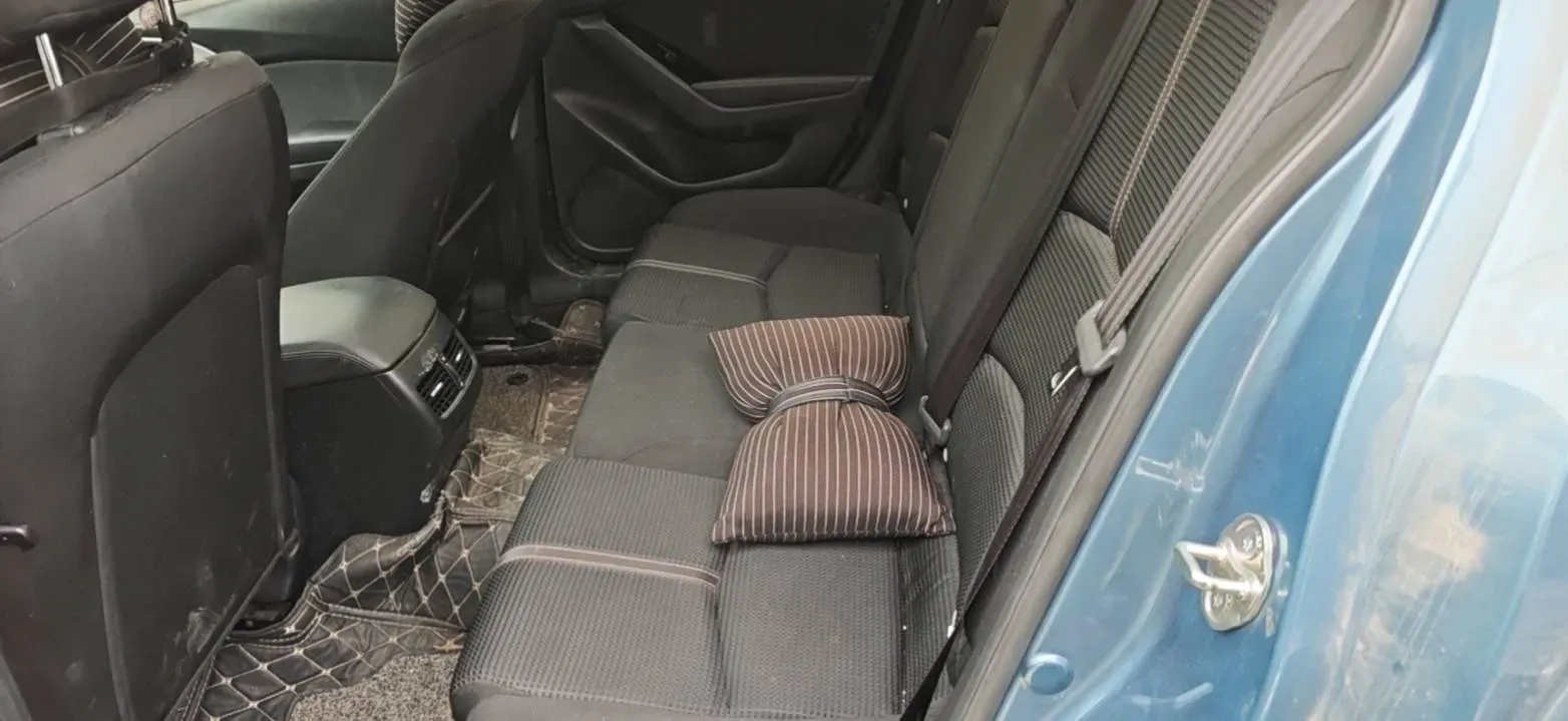 2017 Mazda 3 Axela 1.5L 117HP L4 6AT,autocango,china used car exporter,china ev exporter,chinese used car exporter,chinese used ev exporter