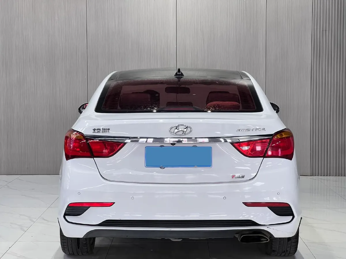 2017 Hyundai Mistra 1.6T 175HP L4 7DCT,autocango,china used car exporter,china ev exporter,chinese used car exporter,chinese used ev exporter