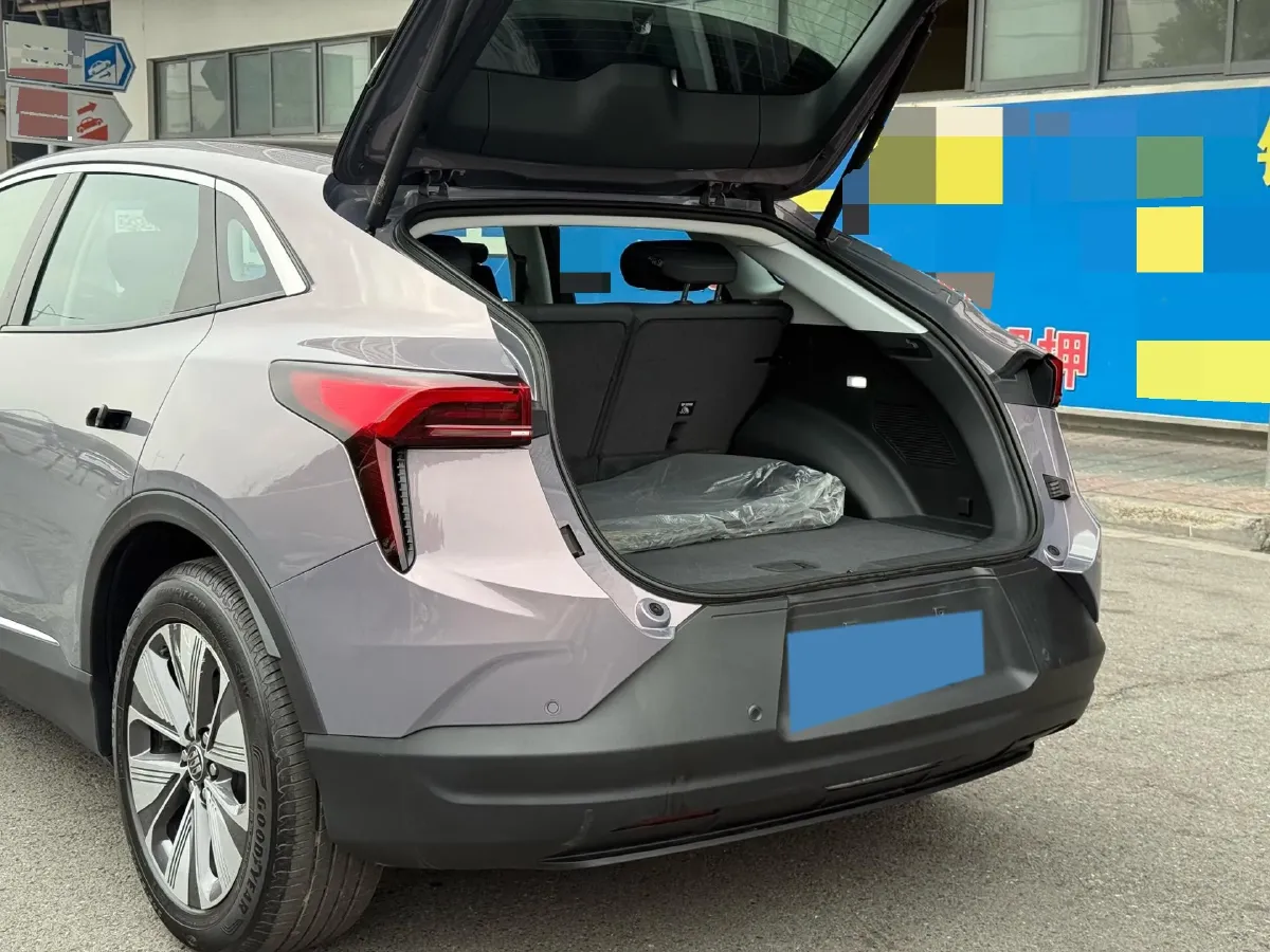 2023 Roewe F7 BEV 64KWH,autocango,china used car exporter,china ev exporter,chinese used car exporter,chinese used ev exporter