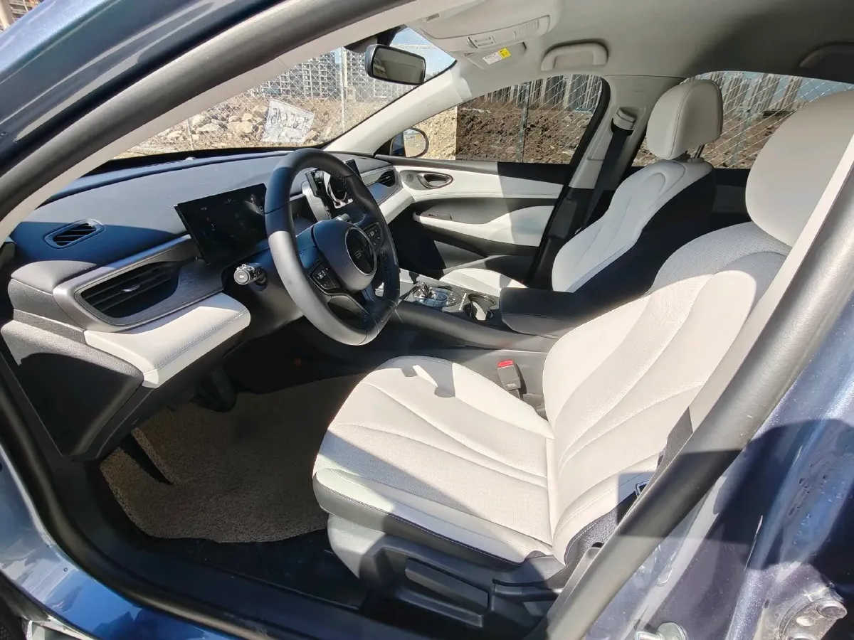 2025 BYD Seal05 DM-i 1.5L 101HP L4 E-CVT PHEV 7.68KWH,autocango,china used car exporter,china ev exporter,chinese used car exporter,chinese used ev exporter