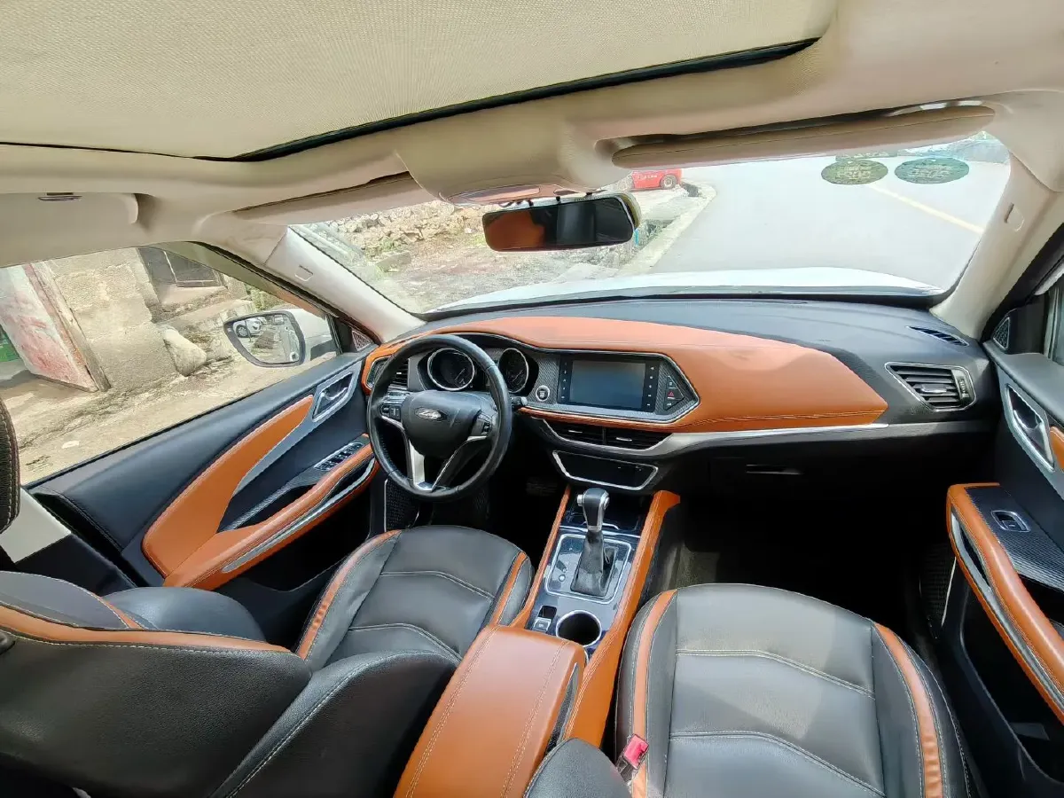 2017 Zotye T300 1.5T 144HP L4 CVT,autocango,china used car exporter,china ev exporter,chinese used car exporter,chinese used ev exporter