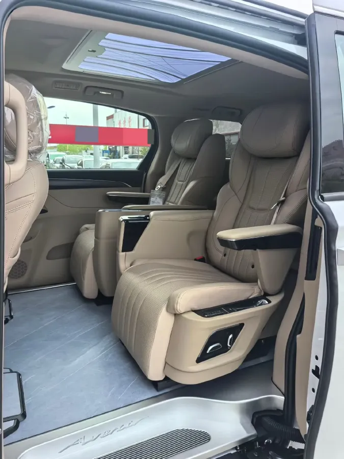 2025 Buick GL8 2.0T 237HP L4 9AT,autocango,china used car exporter,china ev exporter,chinese used car exporter,chinese used ev exporter