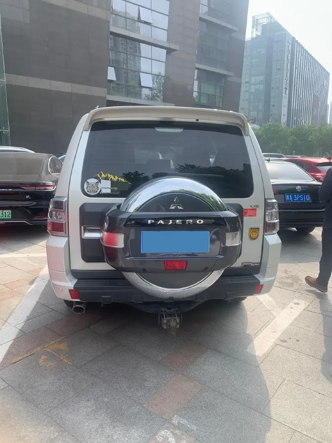 2019 Mitsubishi Pajero 3.0L 174HP V6 5AT,autocango,china used car exporter,china ev exporter,chinese used car exporter,chinese used ev exporter