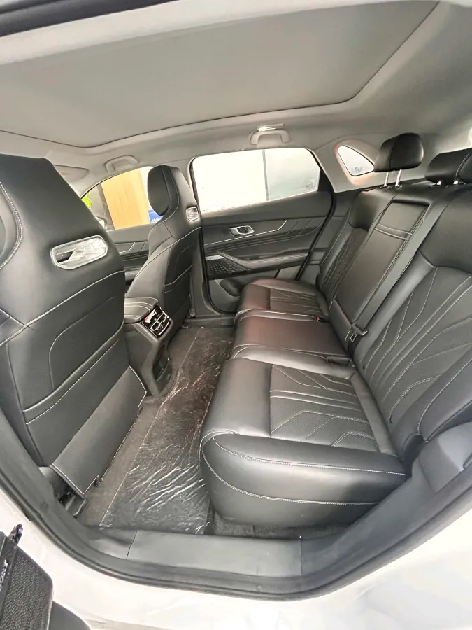 2023 ChangAn UNI-K iDD 1.5T 170HP L4 6TCT PHEV 28.39KWH,autocango,china used car exporter,china ev exporter,chinese used car exporter,chinese used ev exporter