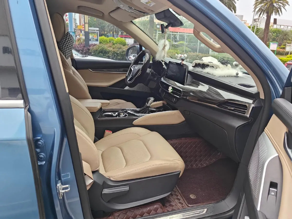 2017 MAXUS D90 2.0T 224HP L4 6AT,autocango,china used car exporter,china ev exporter,chinese used car exporter,chinese used ev exporter