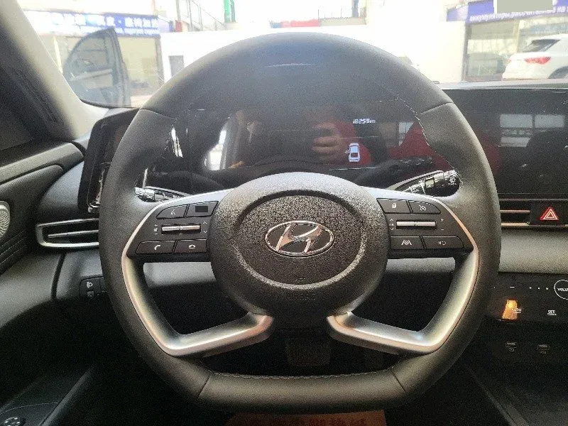 2022 Hyundai Elantra 1.5L 115HP L4 CVT,autocango,china used car exporter,china ev exporter,chinese used car exporter,chinese used ev exporter