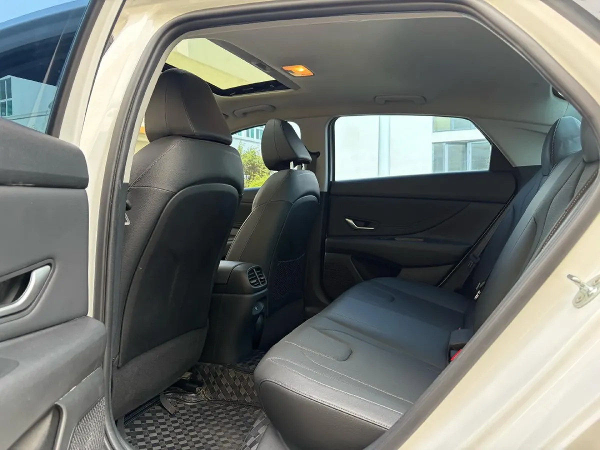 2023 Hyundai Elantra 1.5L 115HP L4 CVT,autocango,china used car exporter,china ev exporter,chinese used car exporter,chinese used ev exporter