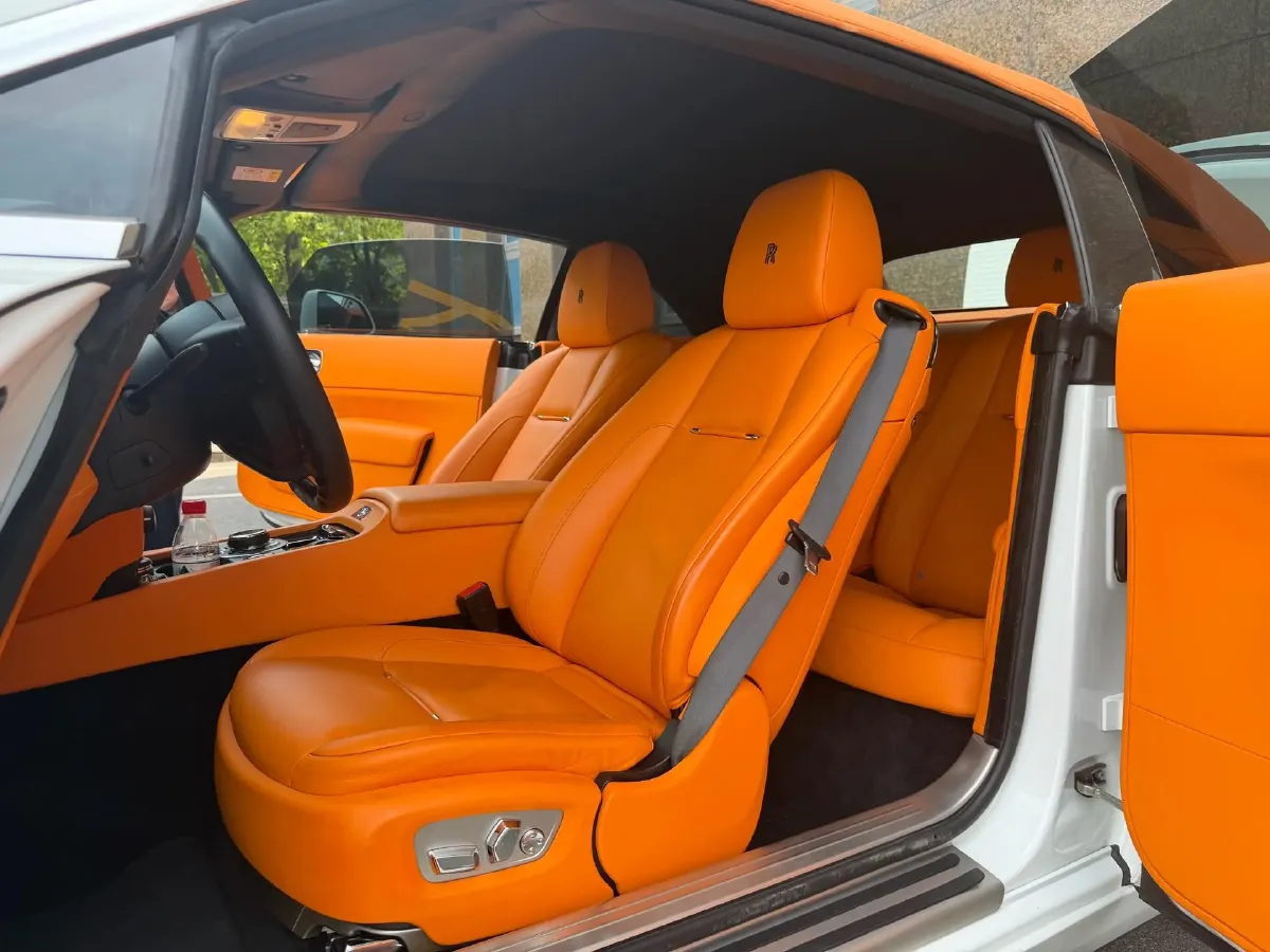 2018 Rolls-Royce Dawn 6.6T 571HP V12 8AT,autocango,china used car exporter,china ev exporter,chinese used car exporter,chinese used ev exporter