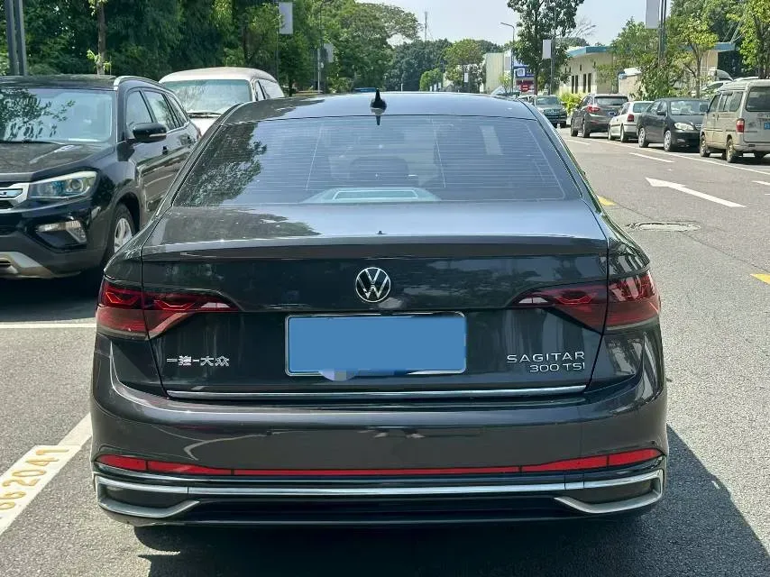 2023 Volkswagen Sagitar 1.5T 160HP L4 7DCT,autocango,china used car exporter,china ev exporter,chinese used car exporter,chinese used ev exporter