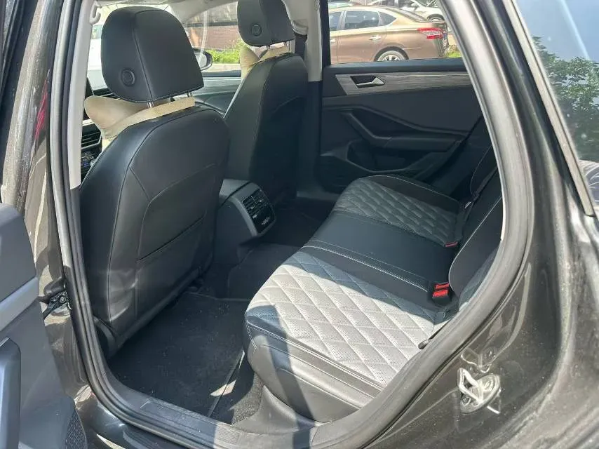 2023 Volkswagen Sagitar 1.5T 160HP L4 7DCT,autocango,china used car exporter,china ev exporter,chinese used car exporter,chinese used ev exporter