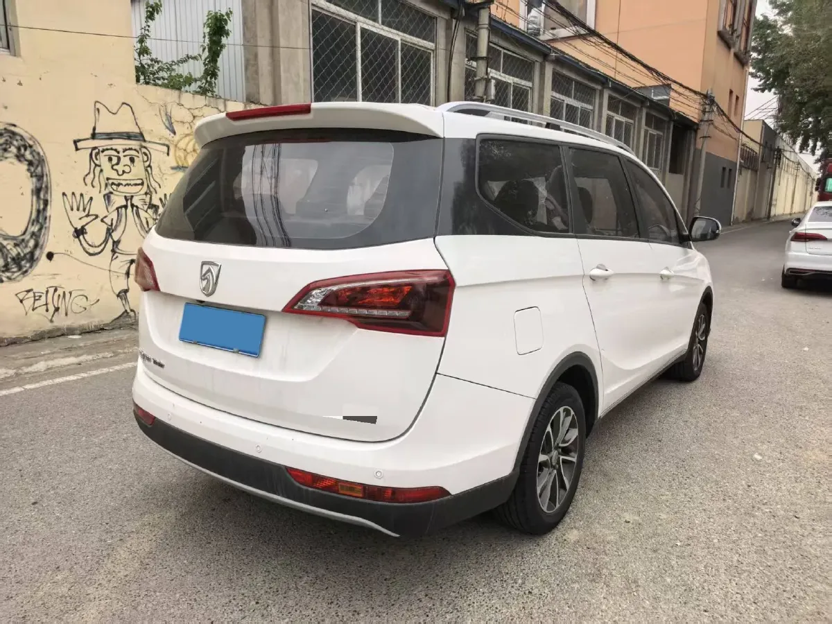 2019 BaoJun 730 1.5T 147HP L4 CVT,autocango,china used car exporter,china ev exporter,chinese used car exporter,chinese used ev exporter