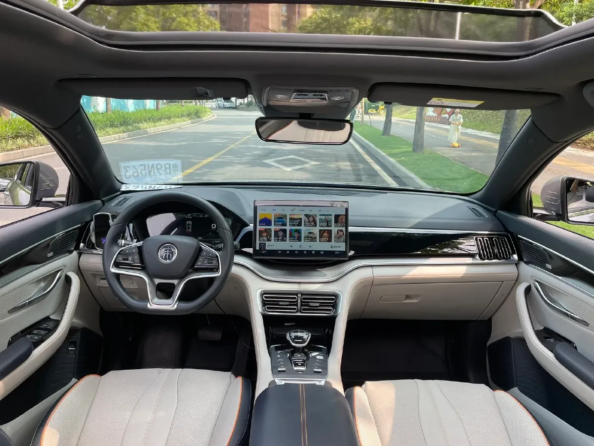 2022 Hyundai Tucson 2.0L 150HP L4 6AT Hybrid,autocango,china used car exporter,china ev exporter,chinese used car exporter,chinese used ev exporter