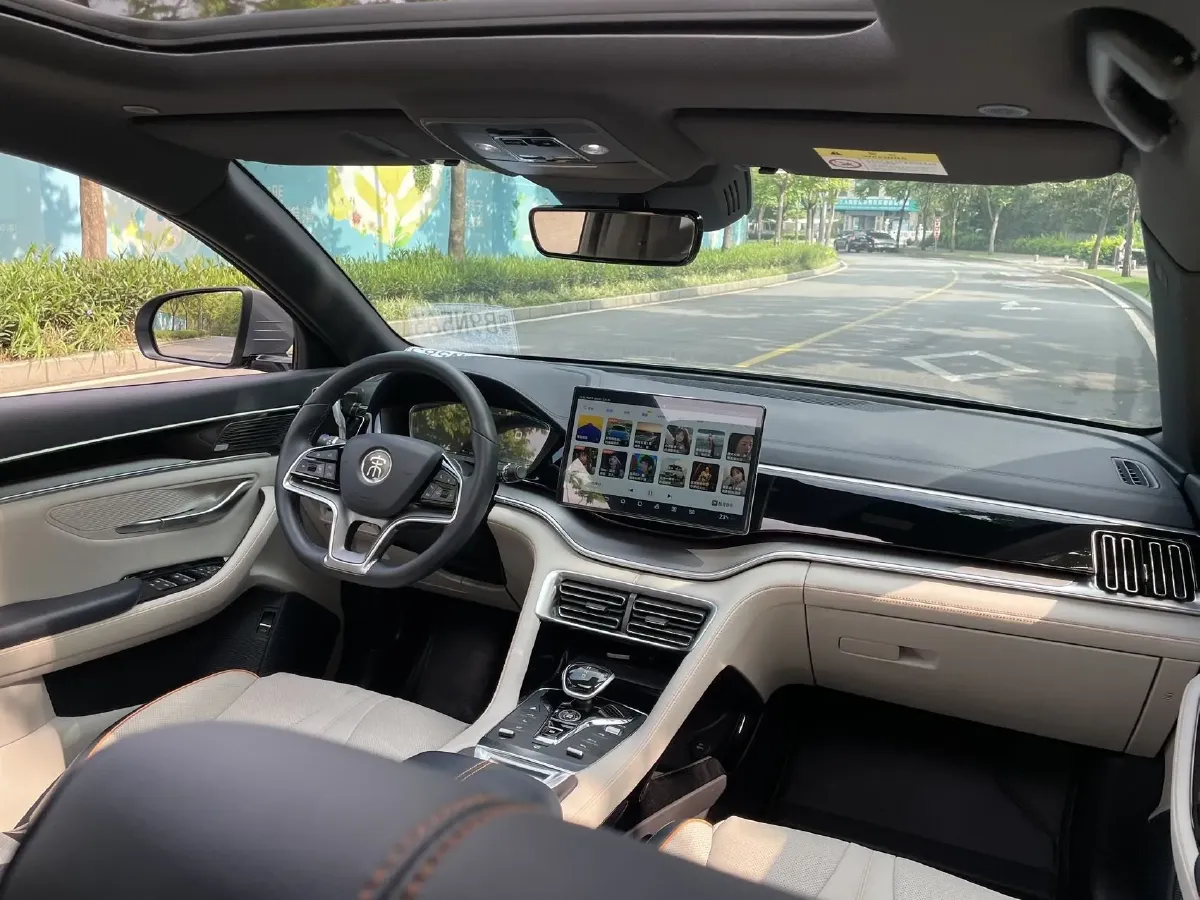 2022 Hyundai Tucson 2.0L 150HP L4 6AT Hybrid,autocango,china used car exporter,china ev exporter,chinese used car exporter,chinese used ev exporter