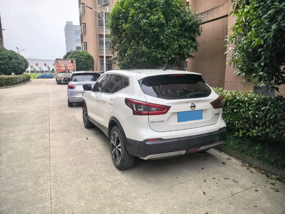 2021 Nissan Qashqai 2.0L 151HP L4 CVT,autocango,china used car exporter,china ev exporter,chinese used car exporter,chinese used ev exporter