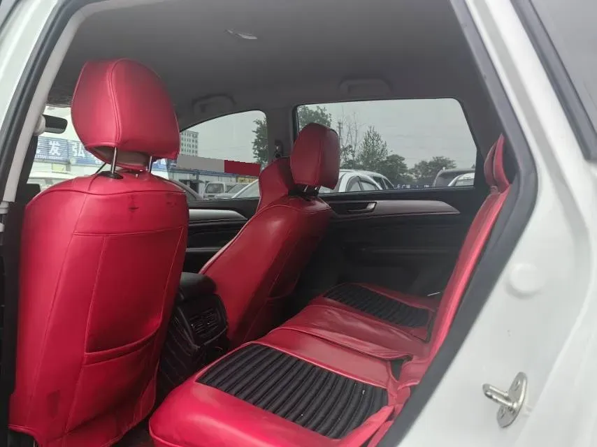 2021 Haval M6 1.5T 150HP L4 7DCT,autocango,china used car exporter,china ev exporter,chinese used car exporter,chinese used ev exporter