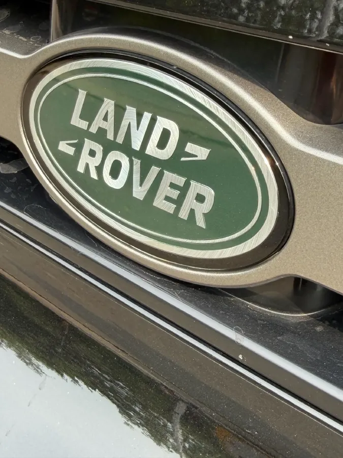 2024 Land Rover Defender 3.0T 400HP L6 8AT,autocango,china used car exporter,china ev exporter,chinese used car exporter,chinese used ev exporter