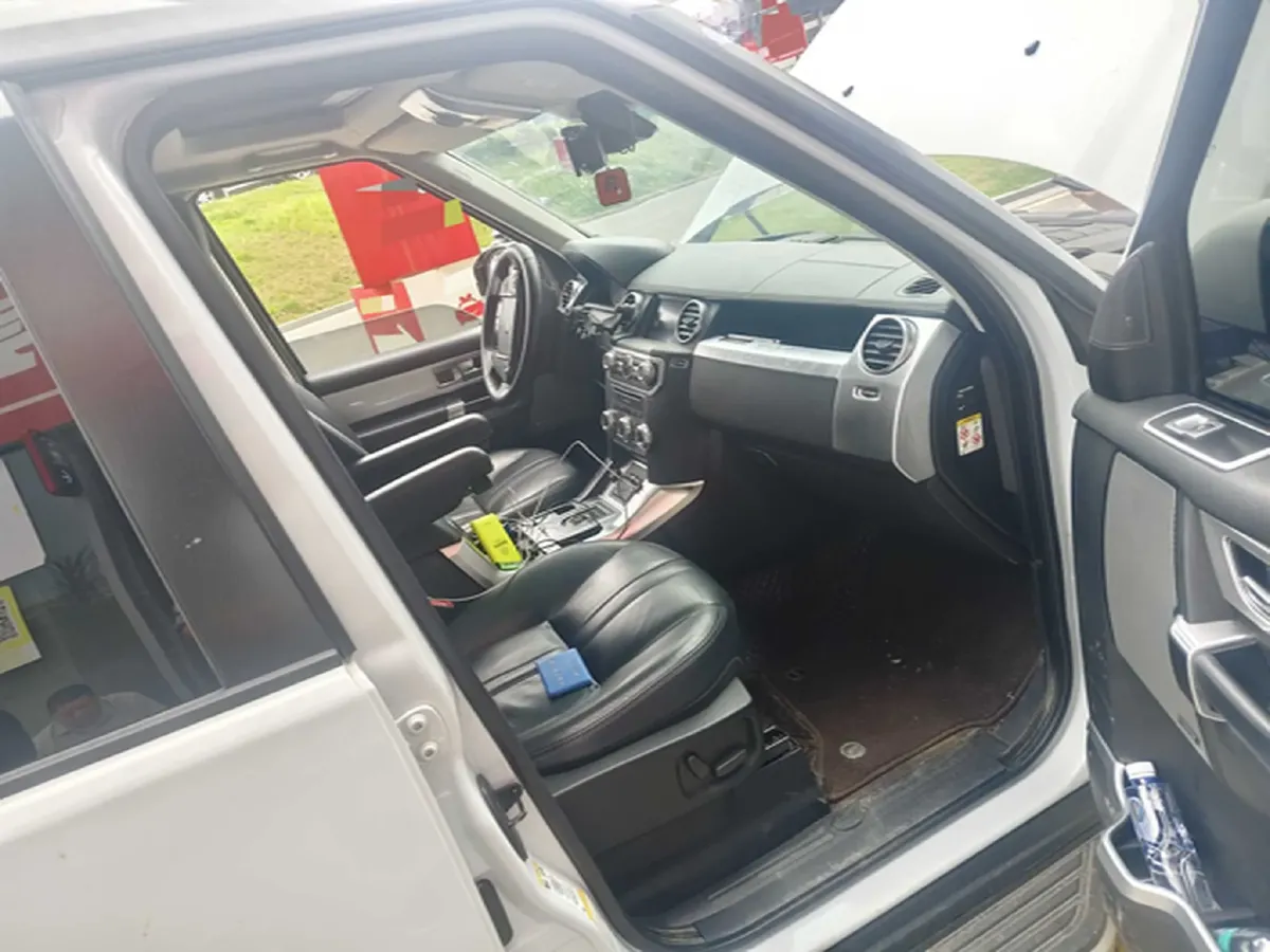 2016 Land Rover Discovery 3.0T 340HP V6 8AT,autocango,china used car exporter,china ev exporter,chinese used car exporter,chinese used ev exporter