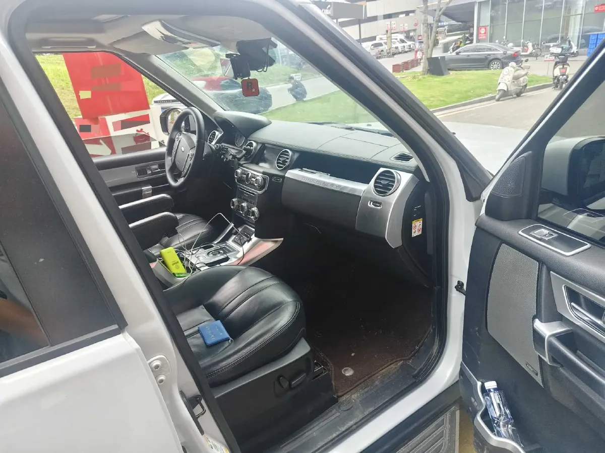 2016 Land Rover Discovery 3.0T 340HP V6 8AT,autocango,china used car exporter,china ev exporter,chinese used car exporter,chinese used ev exporter