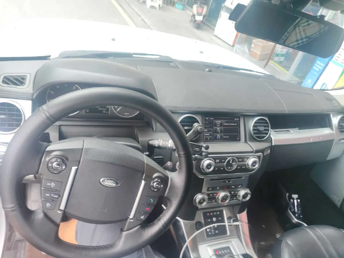 2016 Land Rover Discovery 3.0T 340HP V6 8AT,autocango,china used car exporter,china ev exporter,chinese used car exporter,chinese used ev exporter