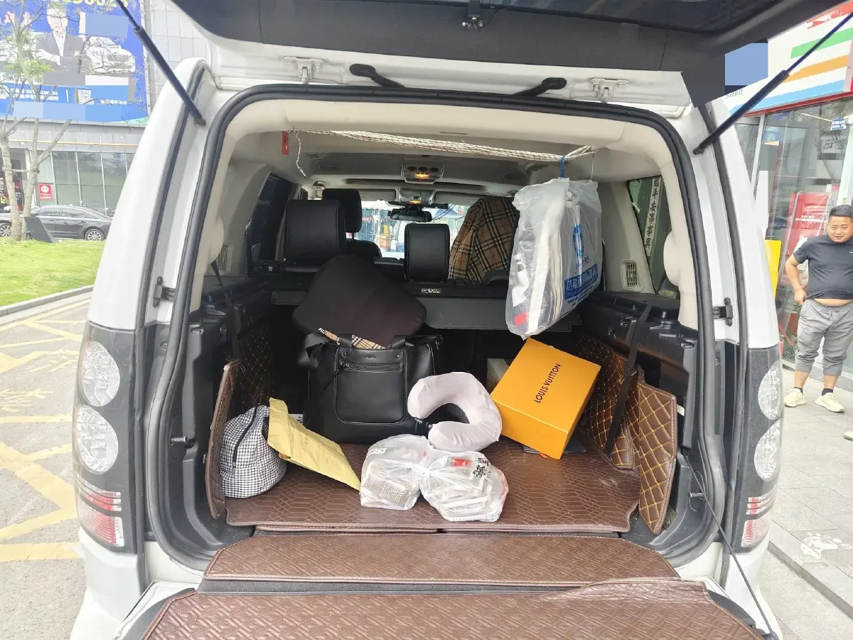 2016 Land Rover Discovery 3.0T 340HP V6 8AT,autocango,china used car exporter,china ev exporter,chinese used car exporter,chinese used ev exporter