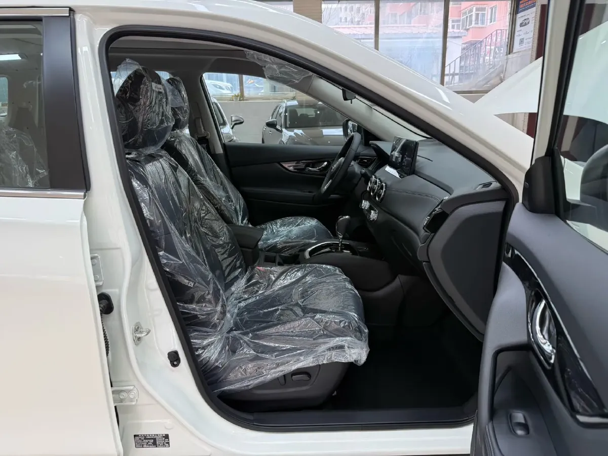 2025 Nissan X-Trail 2.0L 151HP L4 CVT,autocango,china used car exporter,china ev exporter,chinese used car exporter,chinese used ev exporter