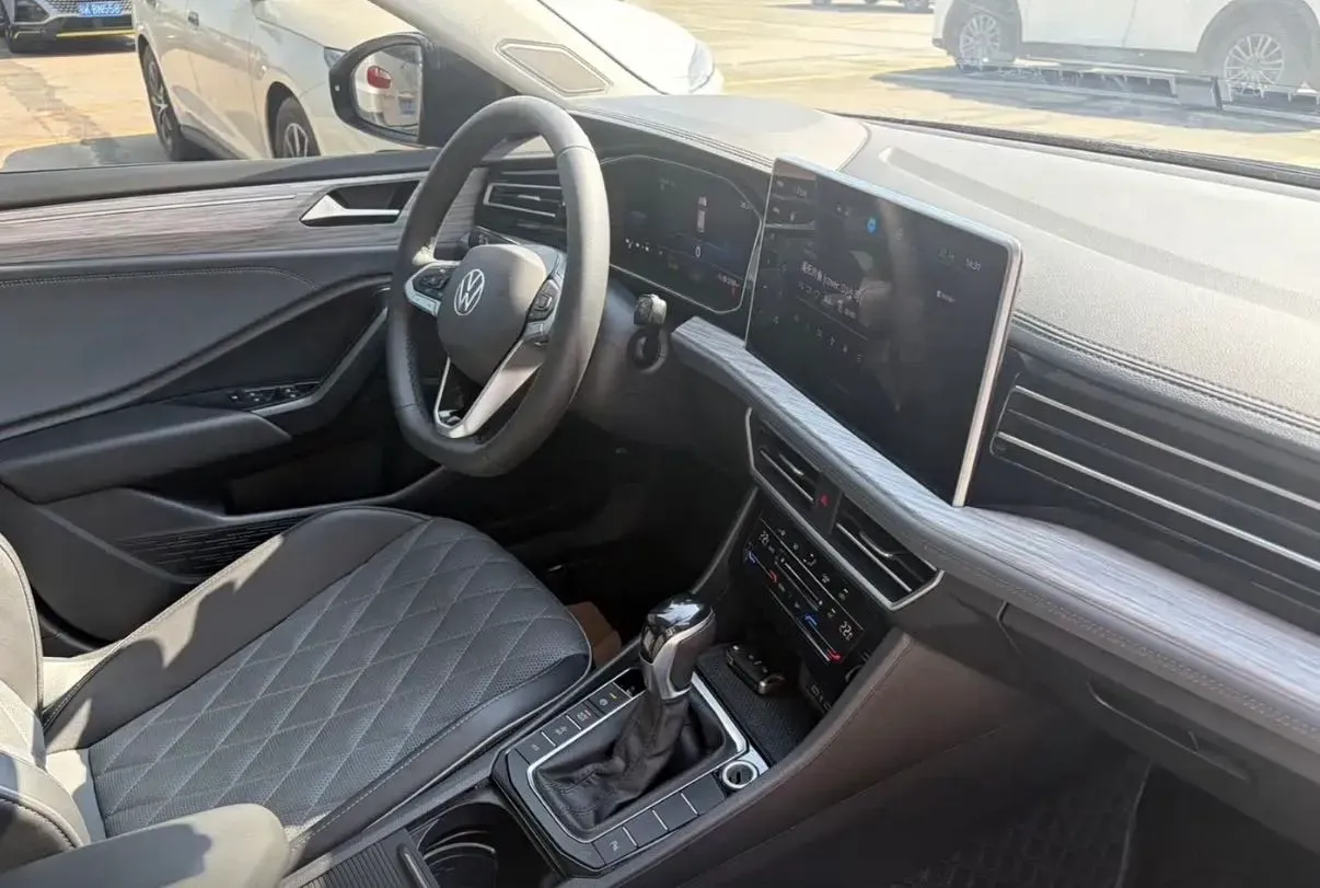 2023 Volkswagen Sagitar 1.4T 150HP L4 7DCT,autocango,china used car exporter,china ev exporter,chinese used car exporter,chinese used ev exporter