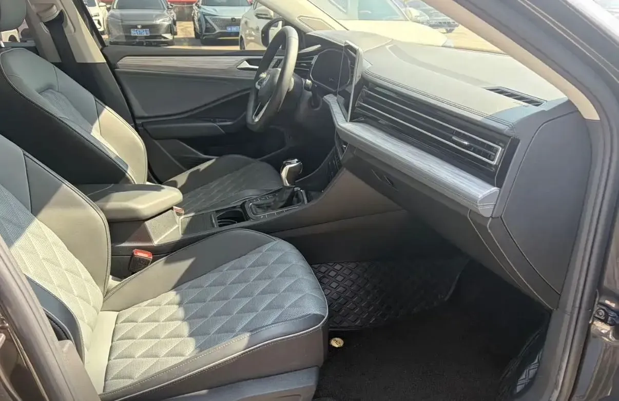 2023 Volkswagen Sagitar 1.4T 150HP L4 7DCT,autocango,china used car exporter,china ev exporter,chinese used car exporter,chinese used ev exporter