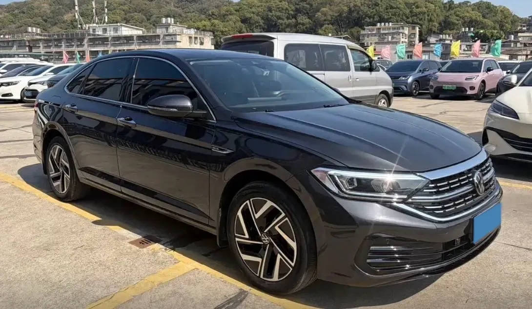 2023 Volkswagen Sagitar 1.4T 150HP L4 7DCT,autocango,china used car exporter,china ev exporter,chinese used car exporter,chinese used ev exporter