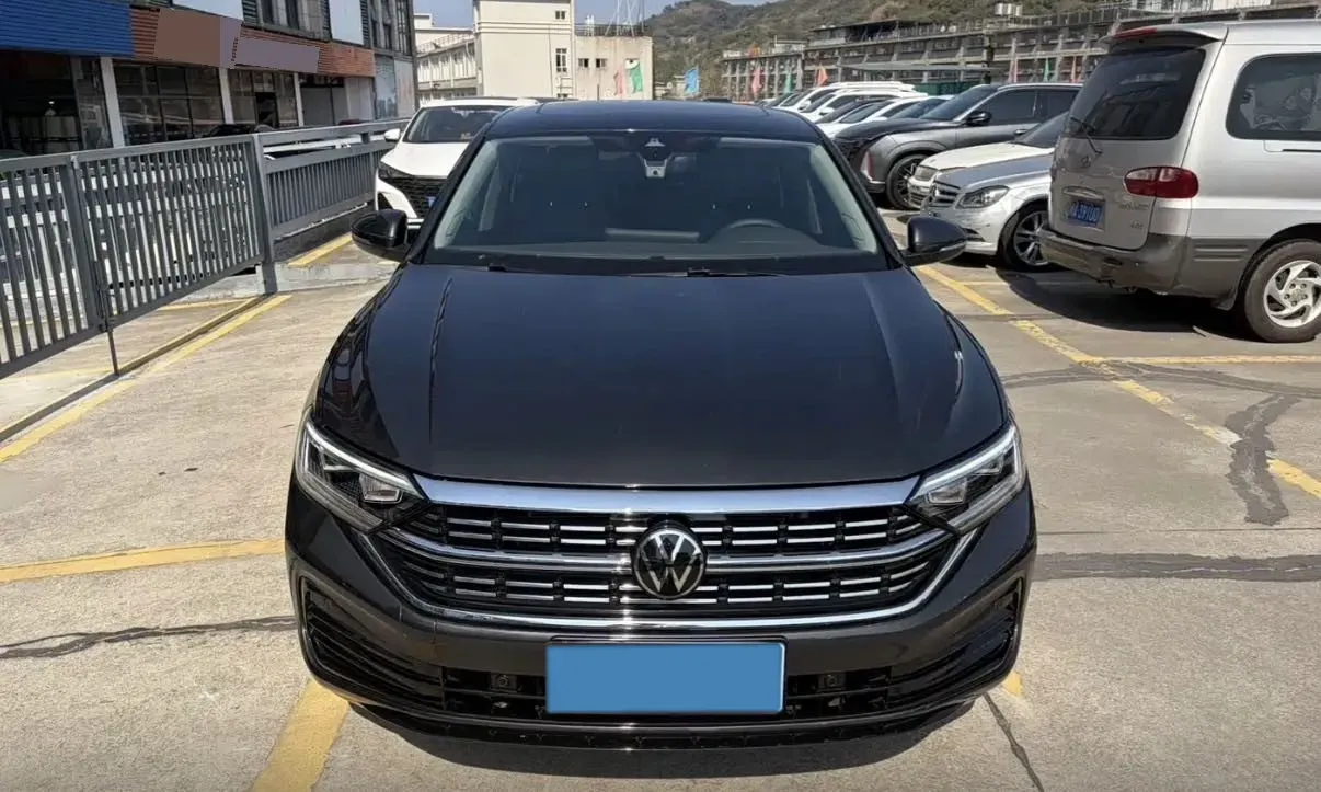 2023 Volkswagen Sagitar 1.4T 150HP L4 7DCT,autocango,china used car exporter,china ev exporter,chinese used car exporter,chinese used ev exporter