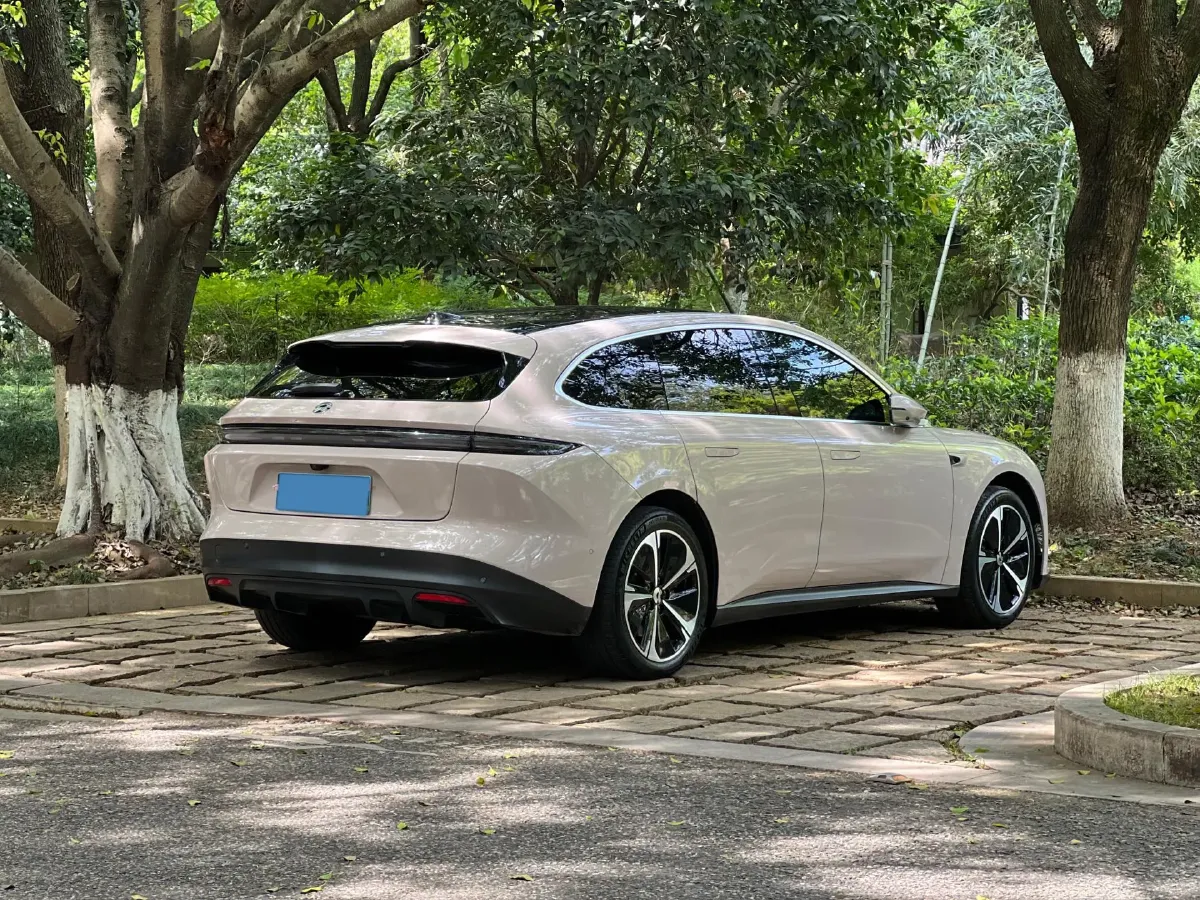 2023 NIO ET5T BEV 75KWH,autocango,china used car exporter,china ev exporter,chinese used car exporter,chinese used ev exporter