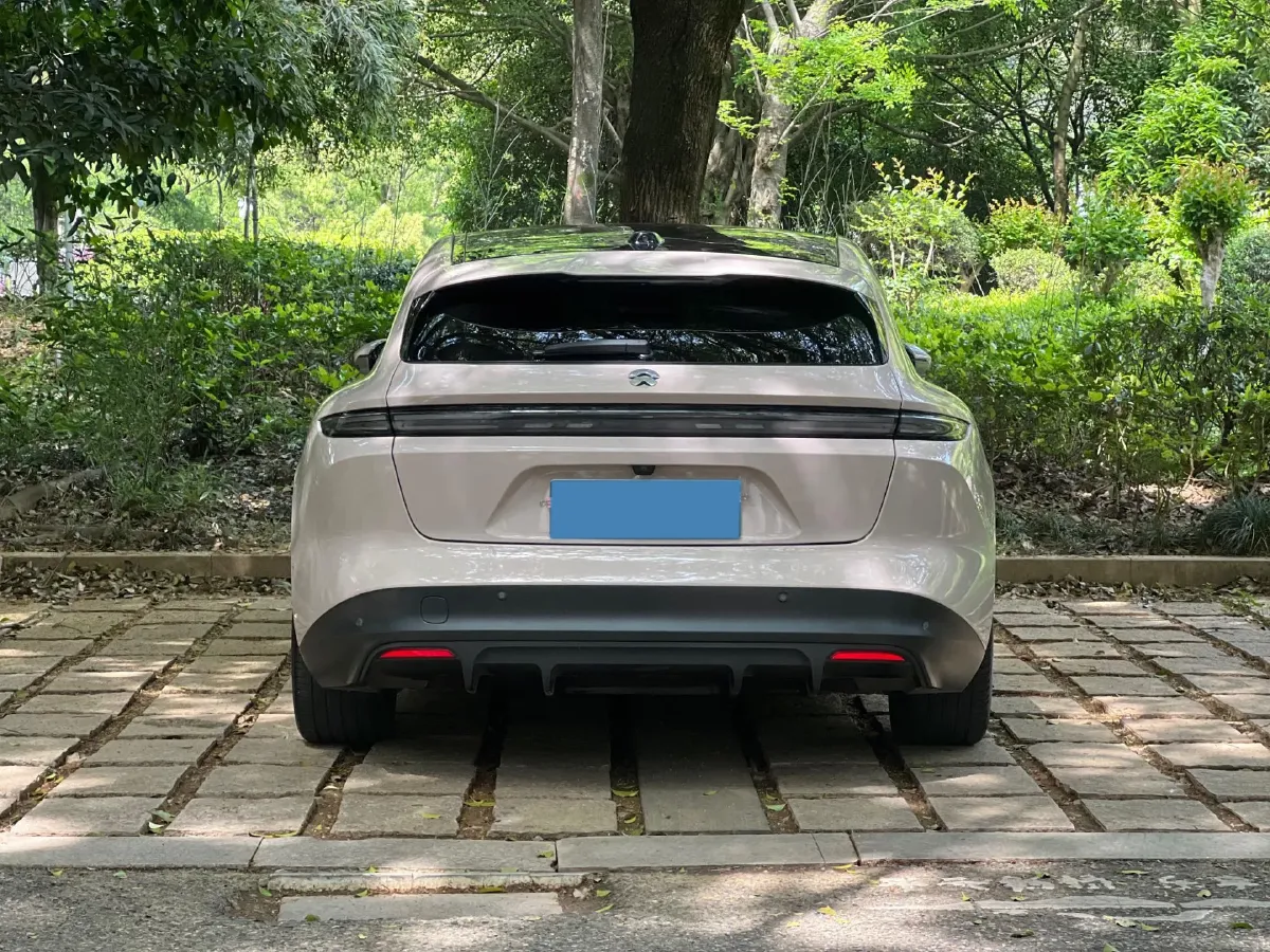 2023 NIO ET5T BEV 75KWH,autocango,china used car exporter,china ev exporter,chinese used car exporter,chinese used ev exporter