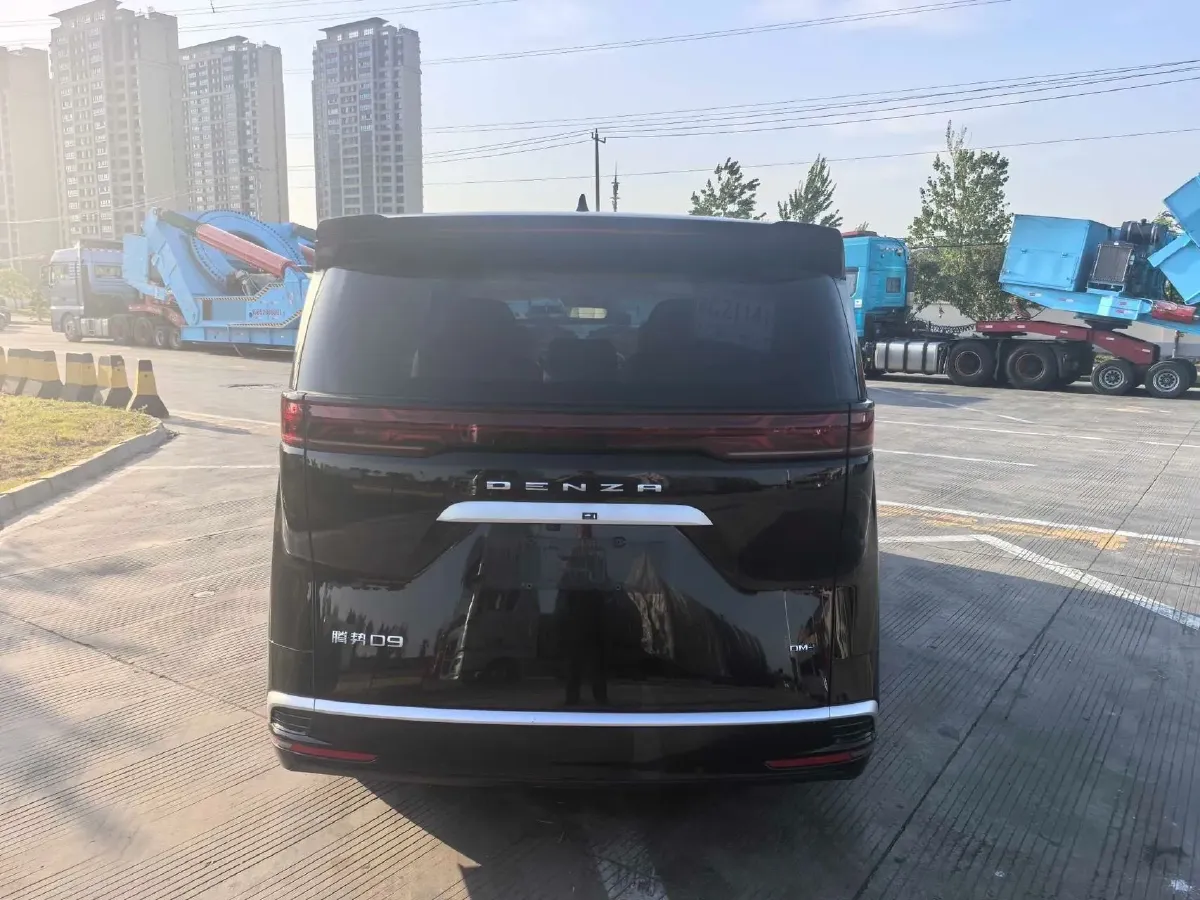 2024 Denza D9 1.5T 139HP L4 E-CVT PHEV 20.39KWH,autocango,china used car exporter,china ev exporter,chinese used car exporter,chinese used ev exporter