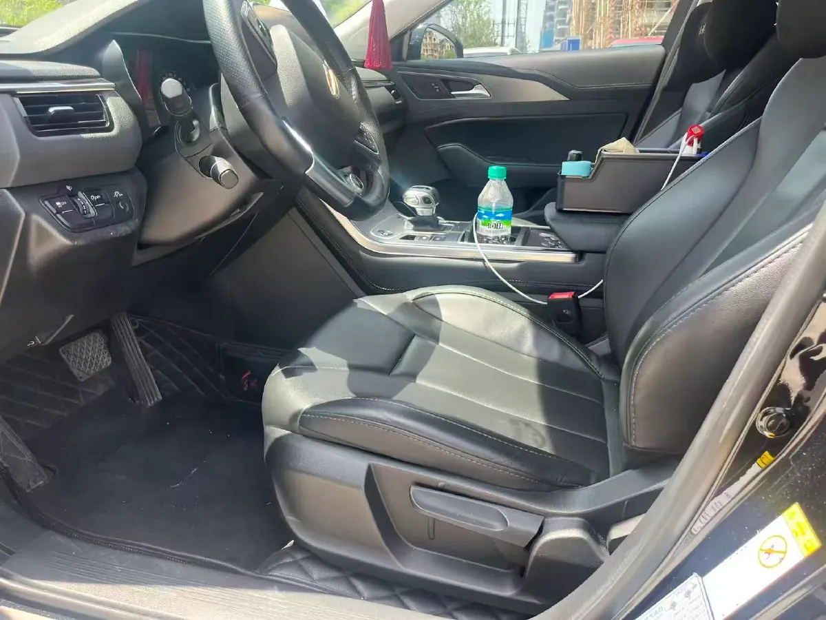 2022 HongQi H5 1.5T 169HP L4 7DCT,autocango,china used car exporter,china ev exporter,chinese used car exporter,chinese used ev exporter