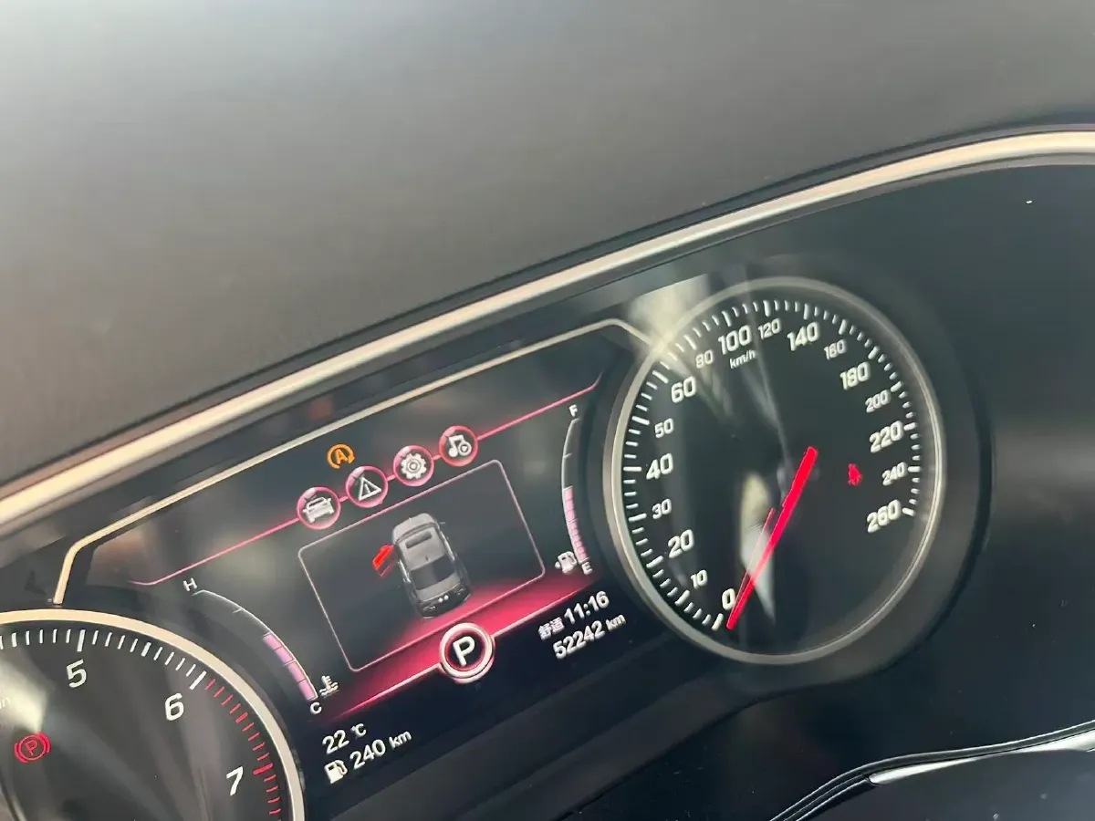 2022 HongQi H5 1.5T 169HP L4 7DCT,autocango,china used car exporter,china ev exporter,chinese used car exporter,chinese used ev exporter