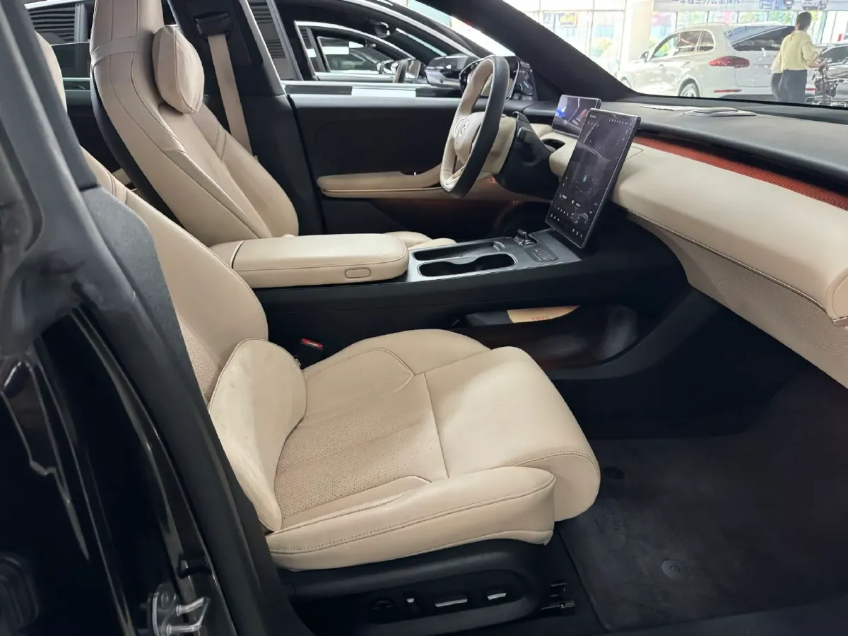 2022 JunTian HeiWuShi Youth 2.0T 203HP L4 6AT,autocango,china used car exporter,china ev exporter,chinese used car exporter,chinese used ev exporter