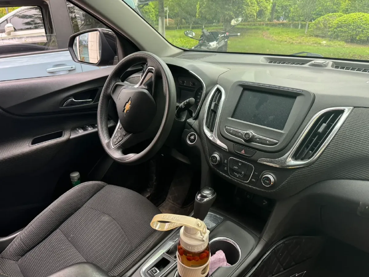 2019 Chevrolet Equinox 1.5T 180HP L4 6AT,autocango,china used car exporter,china ev exporter,chinese used car exporter,chinese used ev exporter