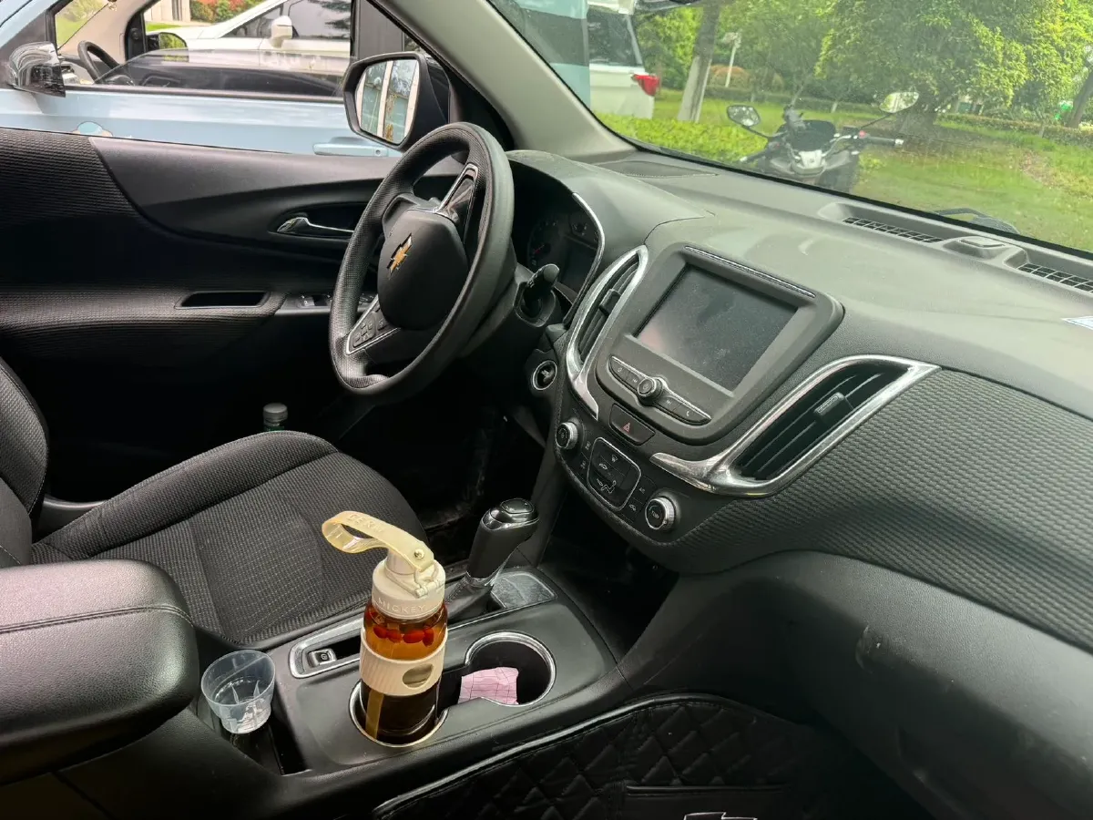 2019 Chevrolet Equinox 1.5T 180HP L4 6AT,autocango,china used car exporter,china ev exporter,chinese used car exporter,chinese used ev exporter