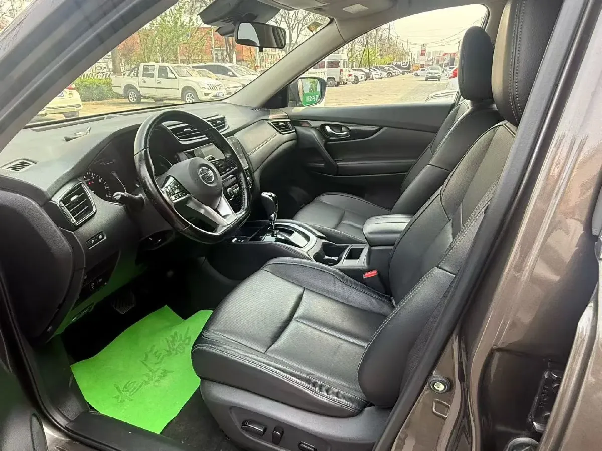 2021 Nissan X-Trail 2.0L 151HP L4 CVT,autocango,china used car exporter,china ev exporter,chinese used car exporter,chinese used ev exporter