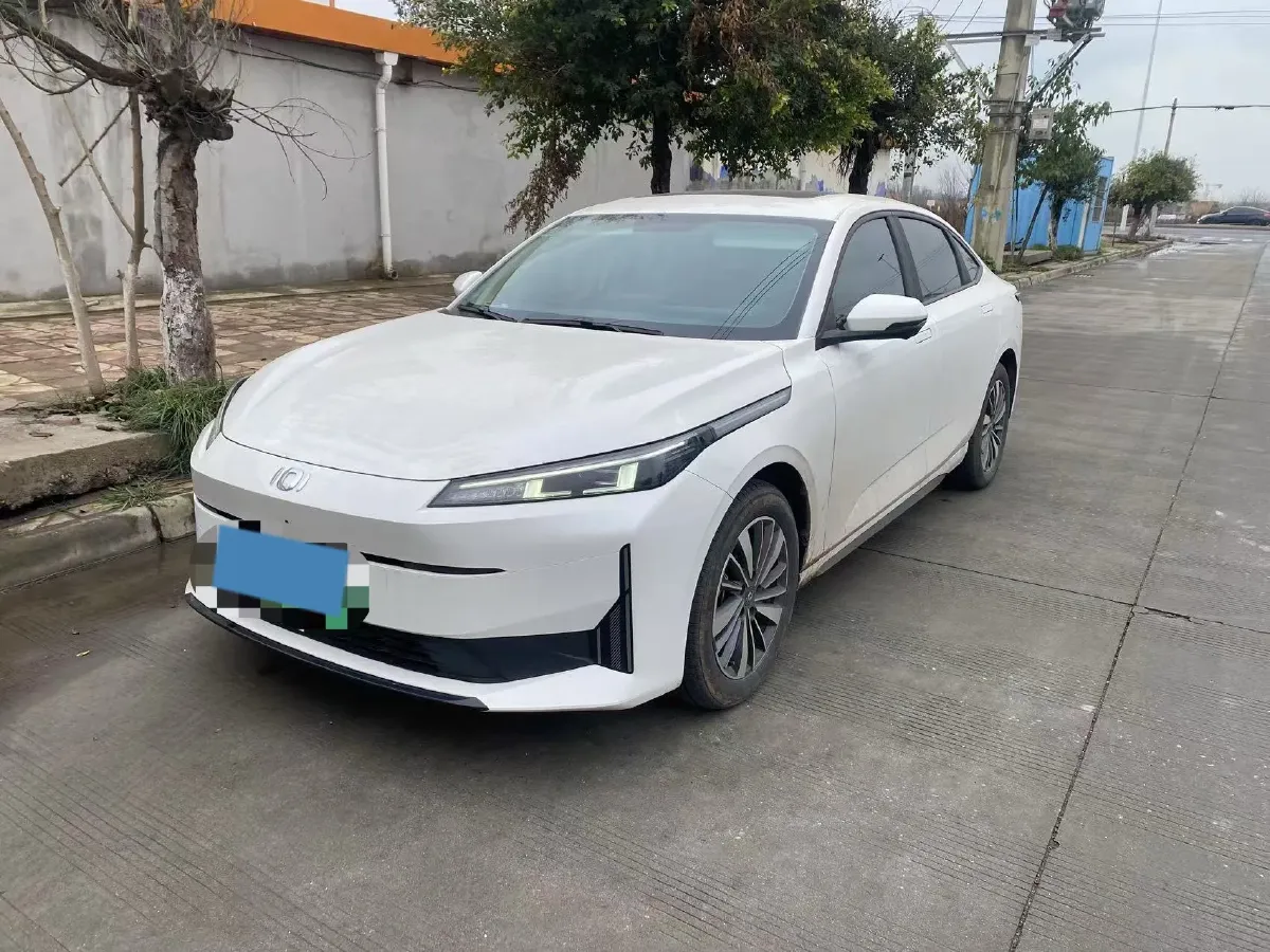 2024 ChangAn QiYuan A05 1.5L 110HP L4 E-CVT PHEV 9.07KWH,autocango,china used car exporter,china ev exporter,chinese used car exporter,chinese used ev exporter