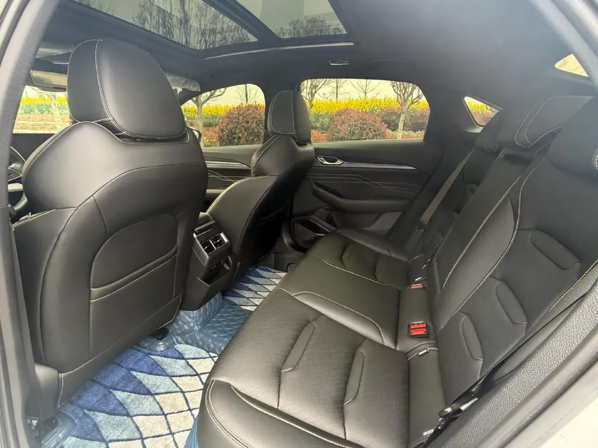 2023 Geely Preface 1.5T 181HP L4 7DCT,autocango,china used car exporter,china ev exporter,chinese used car exporter,chinese used ev exporter