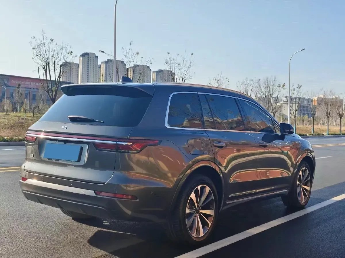 2020 Li ONE Range Extended 131HP REEV 40.5KWH,autocango,china used car exporter,china ev exporter,chinese used car exporter,chinese used ev exporter