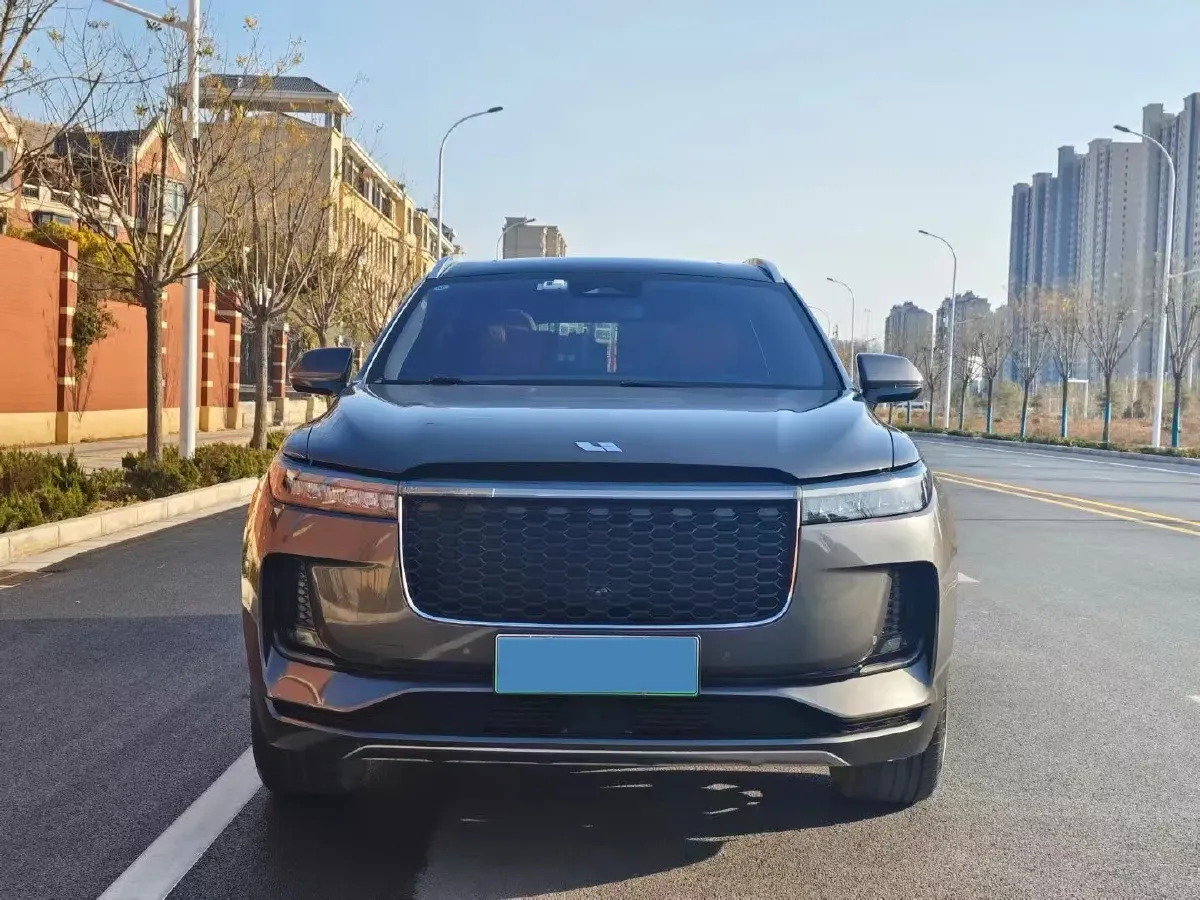 2020 Li ONE Range Extended 131HP REEV 40.5KWH,autocango,china used car exporter,china ev exporter,chinese used car exporter,chinese used ev exporter
