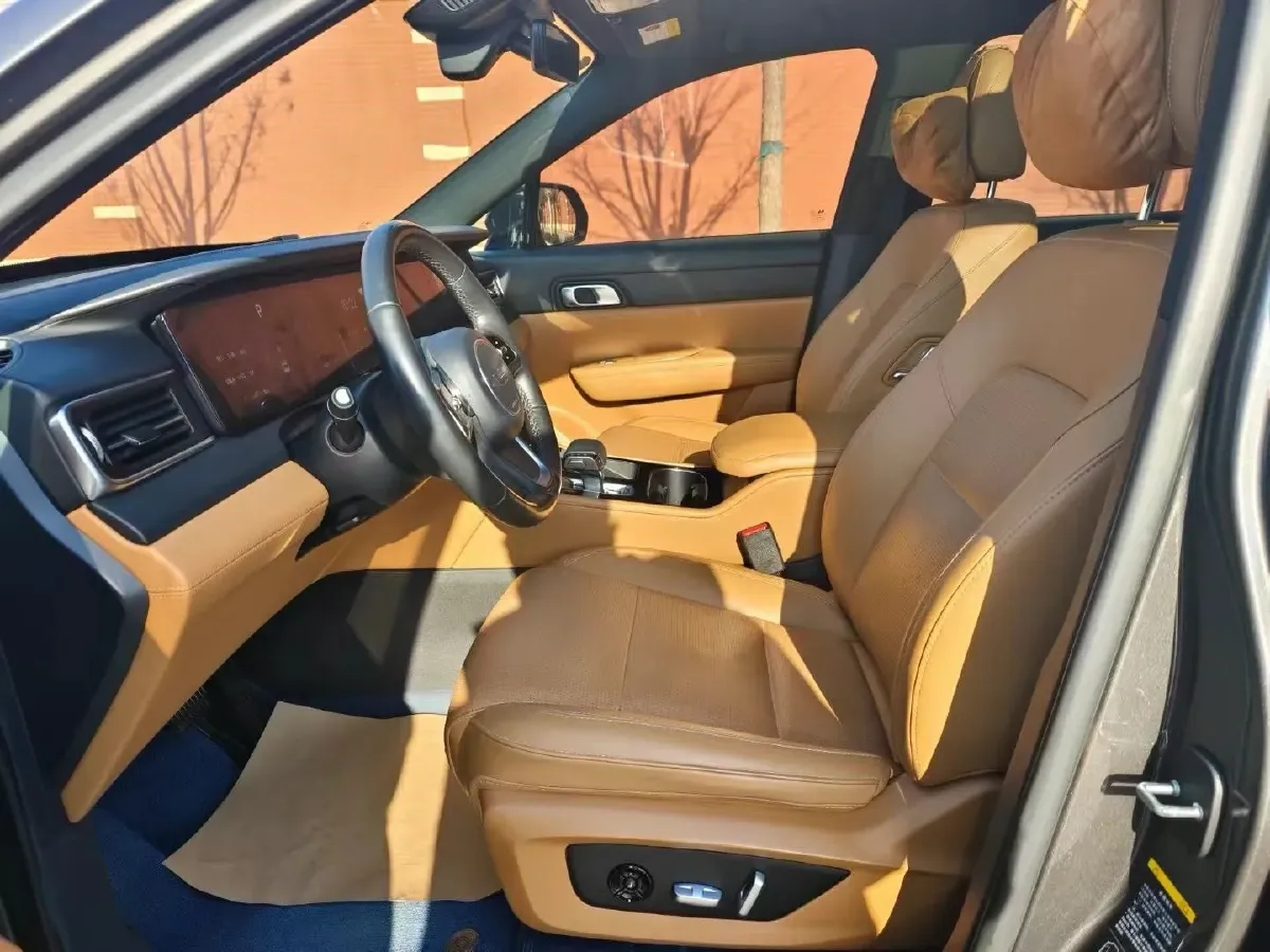 2020 Li ONE Range Extended 131HP REEV 40.5KWH,autocango,china used car exporter,china ev exporter,chinese used car exporter,chinese used ev exporter