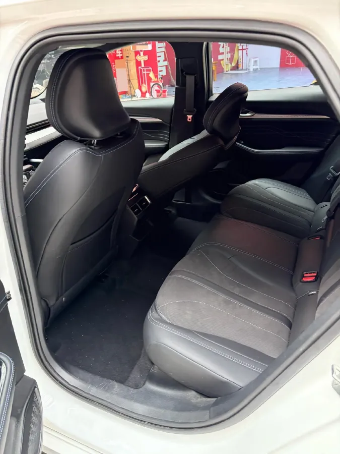 2025 Geely Preface 2.0T 238HP L4 8AT,autocango,china used car exporter,china ev exporter,chinese used car exporter,chinese used ev exporter