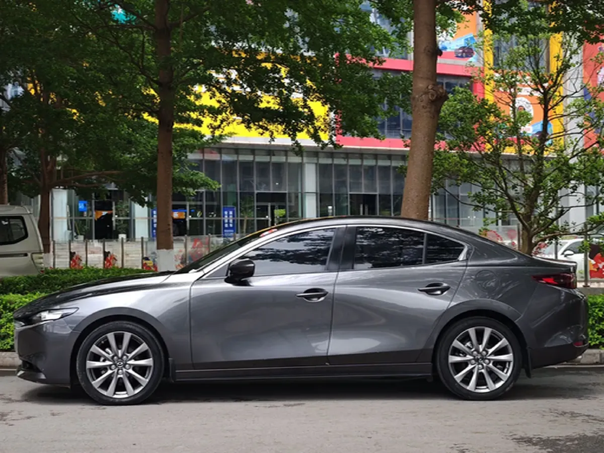 2022 Mazda 3 Axela 2.0L 158HP L4 6AT,autocango,china used car exporter,china ev exporter,chinese used car exporter,chinese used ev exporter