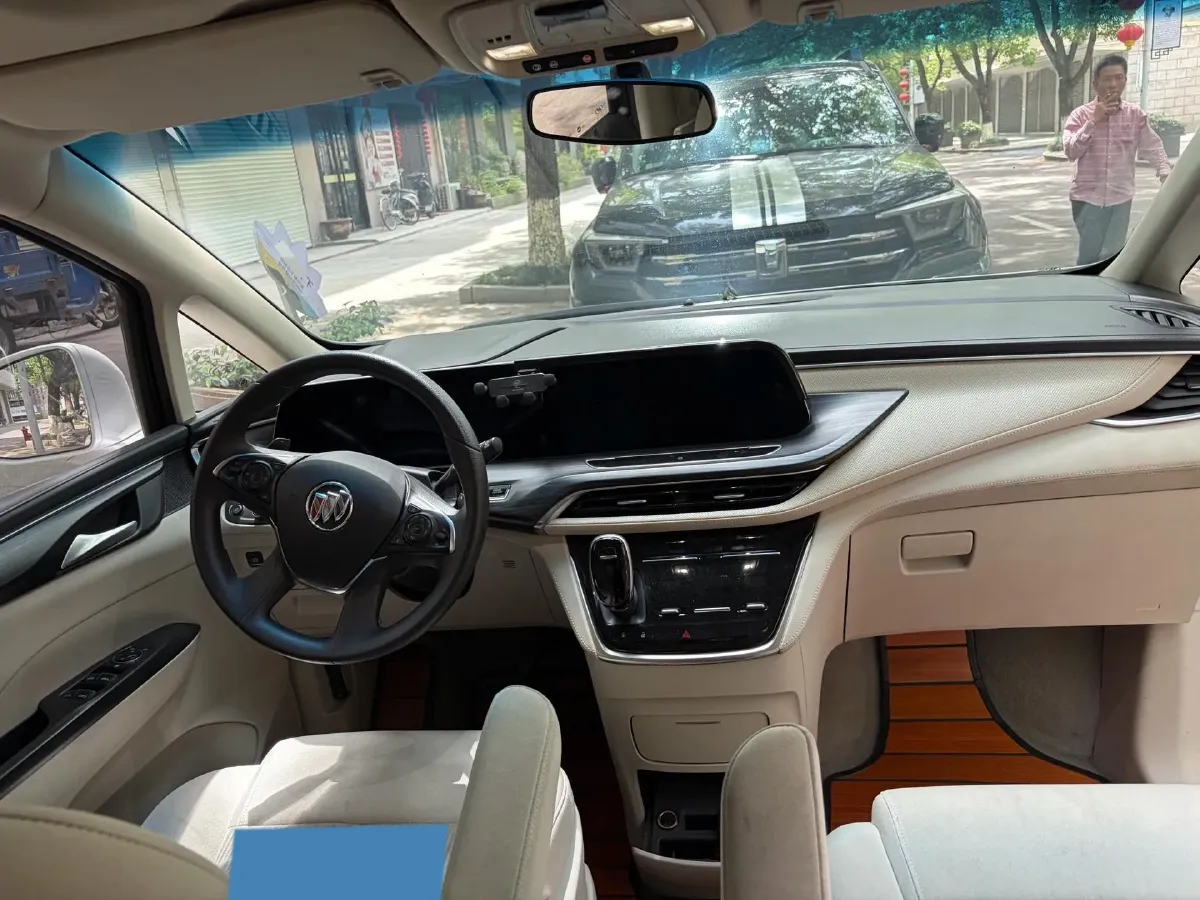 2022 Buick GL8 2.0T 237HP L4 9AT,autocango,china used car exporter,china ev exporter,chinese used car exporter,chinese used ev exporter