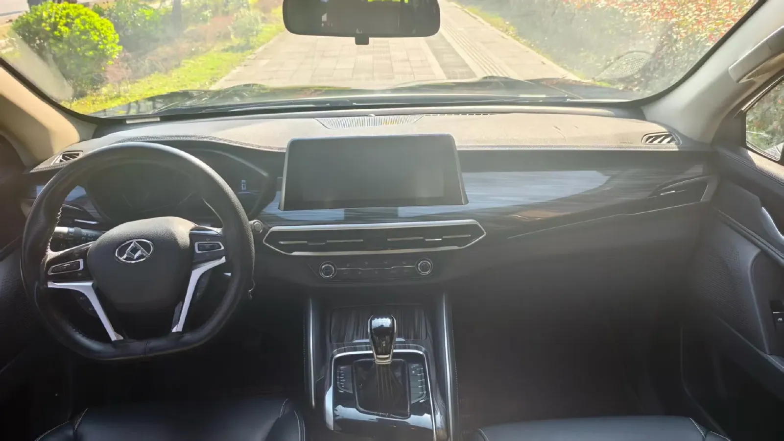 2017 MAXUS D90 2.0T 224HP L4 6MT,autocango,china used car exporter,china ev exporter,chinese used car exporter,chinese used ev exporter