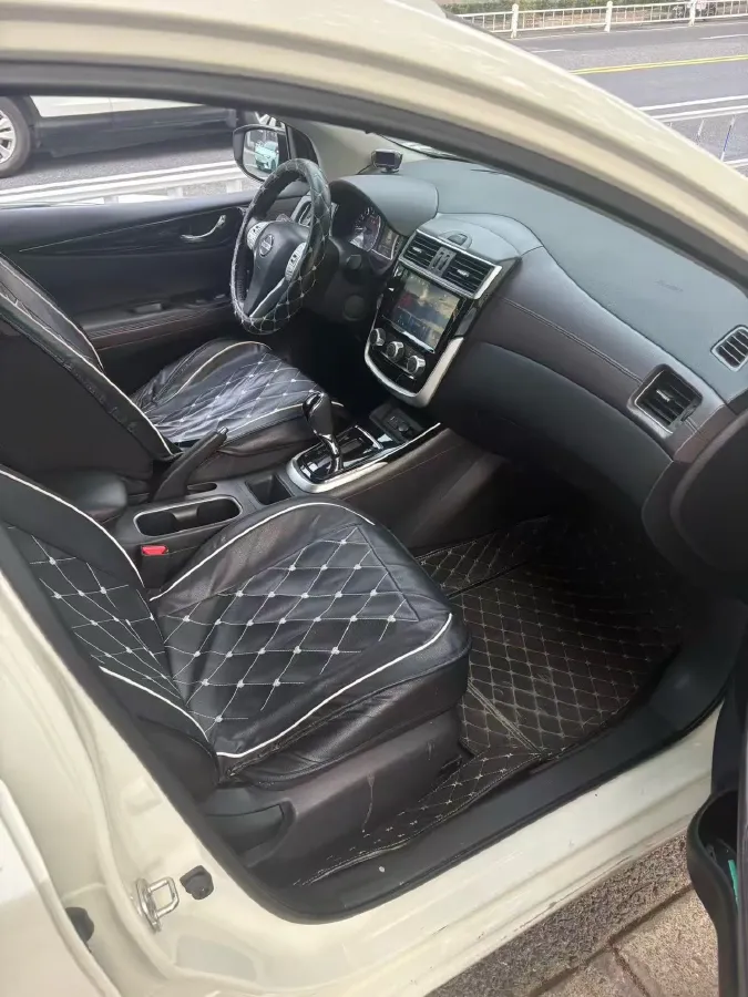 2021 Nissan Tiida 1.6L 122HP L4 CVT,autocango,china used car exporter,china ev exporter,chinese used car exporter,chinese used ev exporter