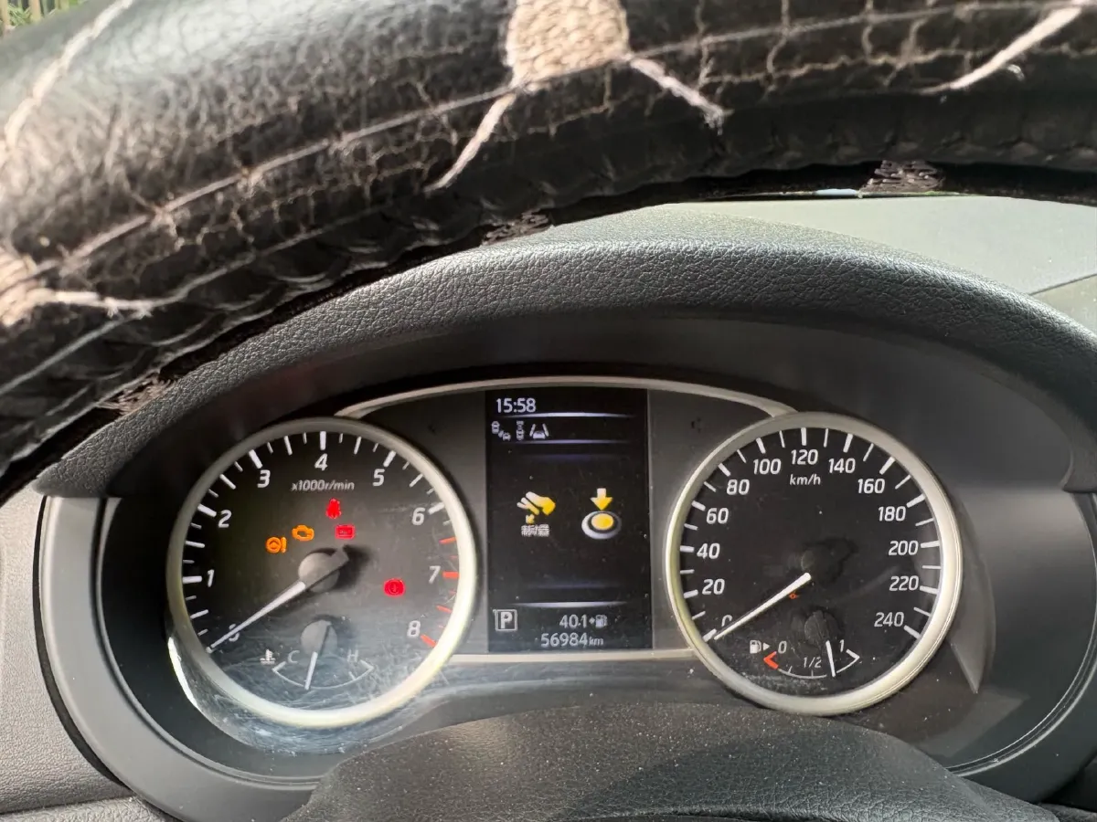 2021 Nissan Tiida 1.6L 122HP L4 CVT,autocango,china used car exporter,china ev exporter,chinese used car exporter,chinese used ev exporter