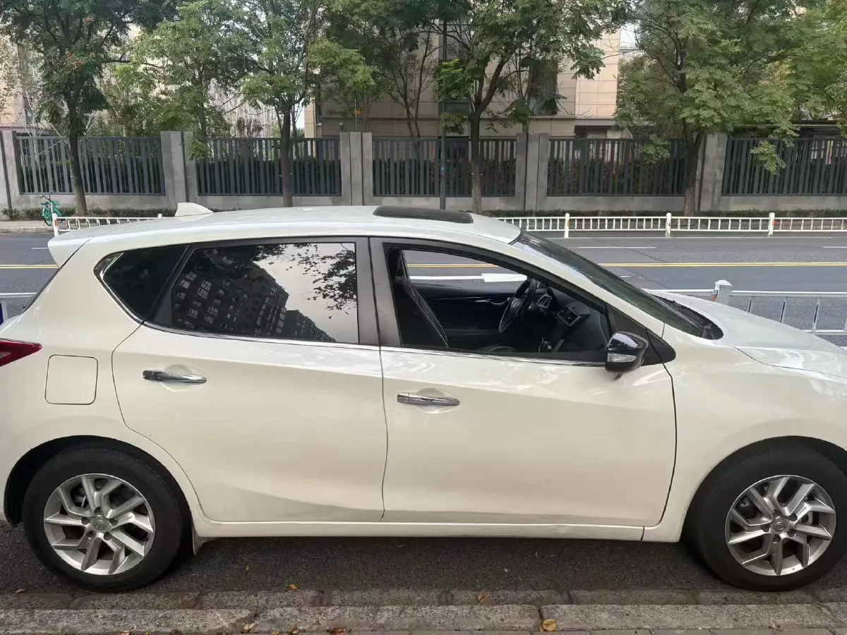 2021 Nissan Tiida 1.6L 122HP L4 CVT,autocango,china used car exporter,china ev exporter,chinese used car exporter,chinese used ev exporter